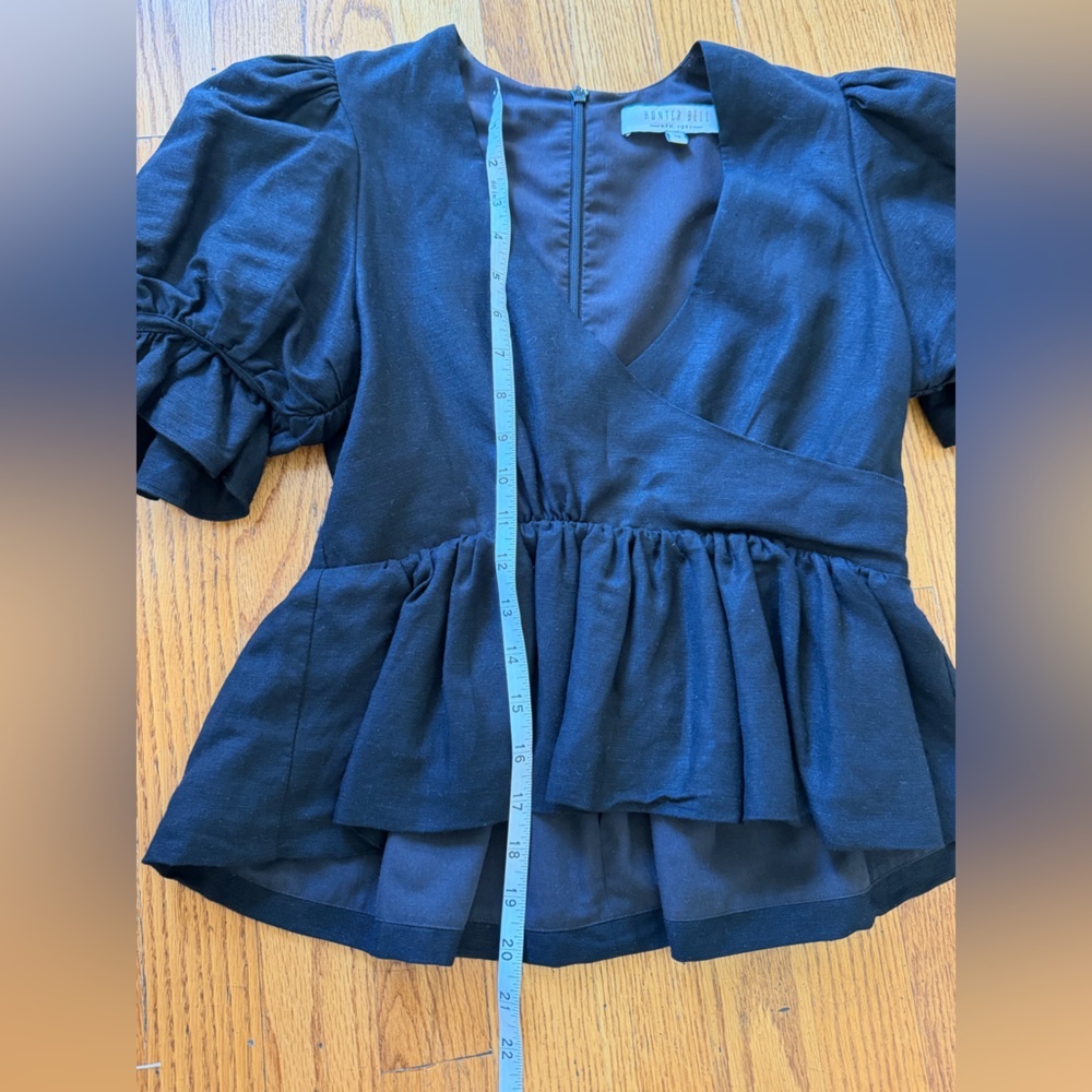 ✨ Hunter Bell Black Linen-Blend Wrap Peplum Top (XS) ✨ - Picture 10 of 11